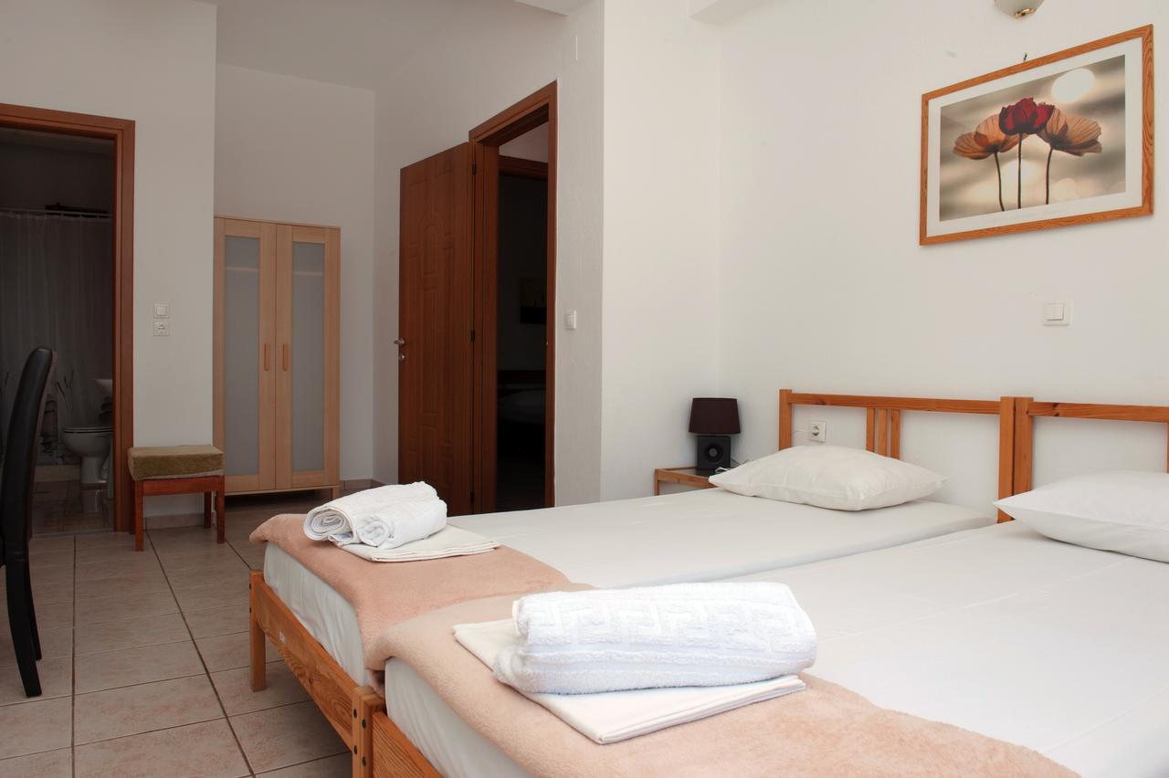 Apartments Villa L&M Skiathos Kalivia  Bagian luar foto